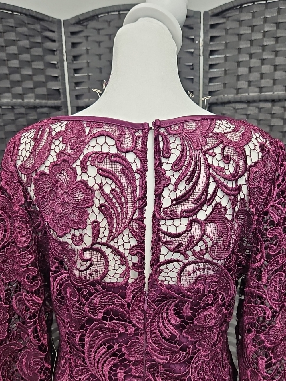 NWT Size 12 Plum/Eggplant Long Sleeve Lace Adrianna Papell Cocktail - Picture 7 of 11